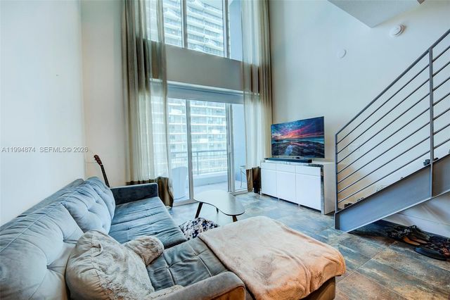 60 SW 13th St 2820, Miami, FL 33130