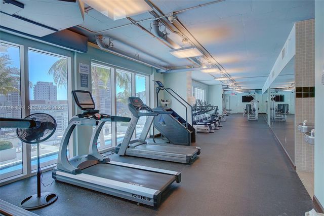 60 SW 13th St 2820, Miami, FL 33130