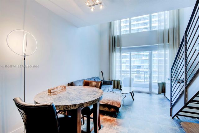 60 SW 13th St 2820, Miami, FL 33130