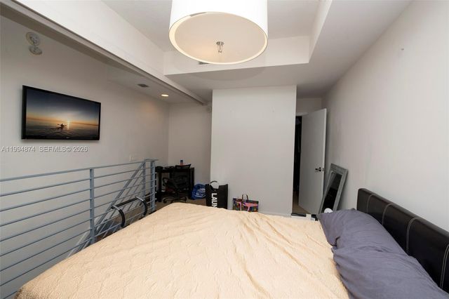 60 SW 13th St 2820, Miami, FL 33130