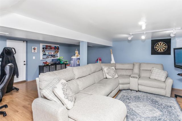 78 Little Plains Road, Huntington, NY 11743