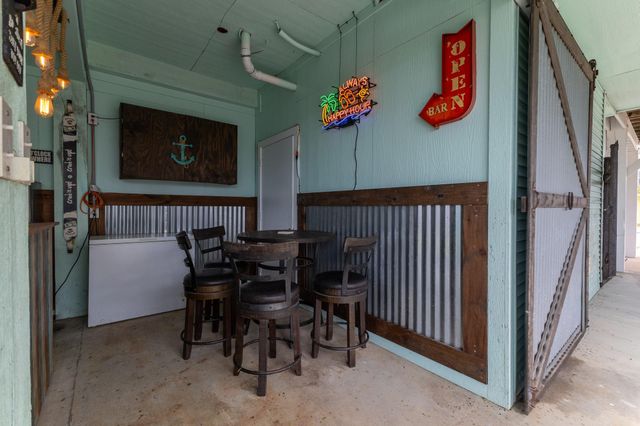 4014 Kent Drive, Galveston, TX 77554