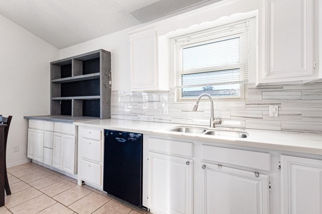 4014 Kent Drive, Galveston, TX 77554