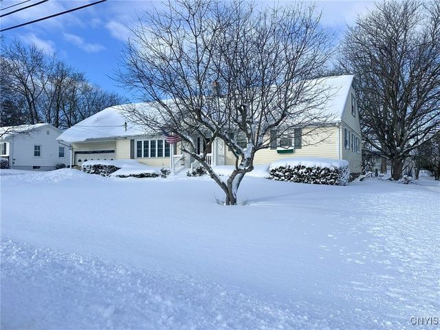 319 Winchester Drive, New Hartford, NY 13413
