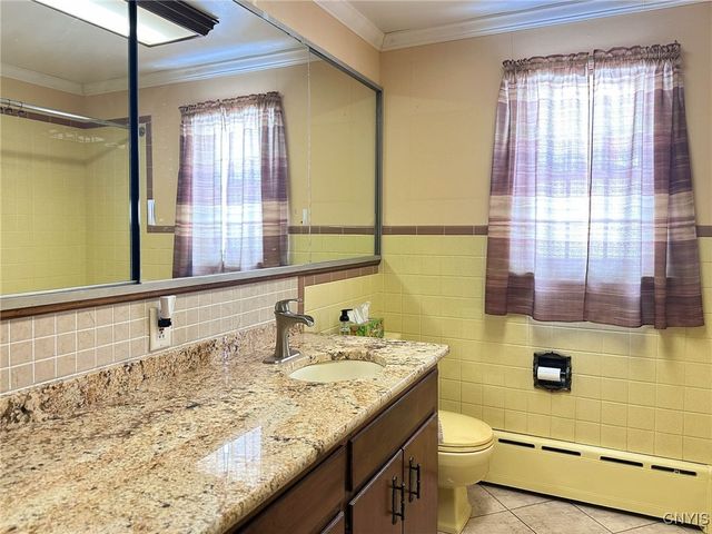 319 Winchester Drive, New Hartford, NY 13413