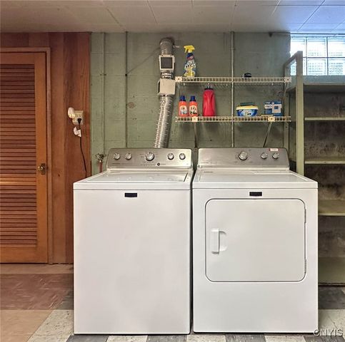 319 Winchester Drive, New Hartford, NY 13413