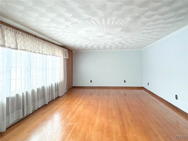 319 Winchester Drive, New Hartford, NY 13413