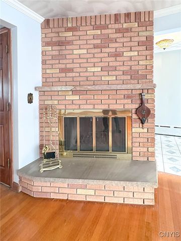 319 Winchester Drive, New Hartford, NY 13413