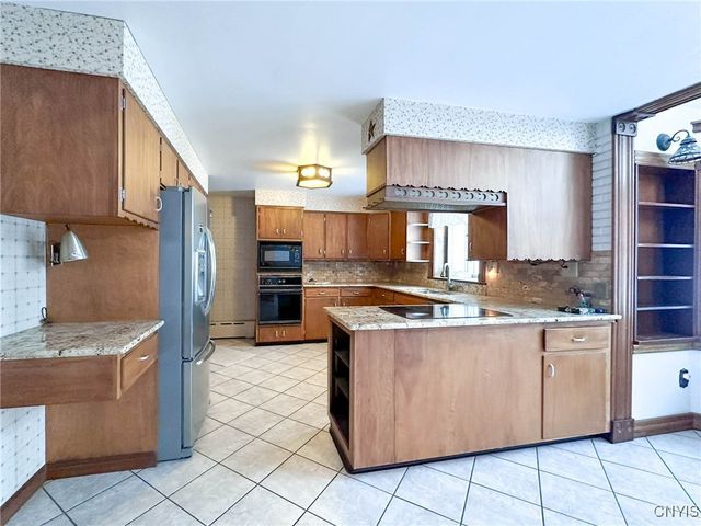 319 Winchester Drive, New Hartford, NY 13413