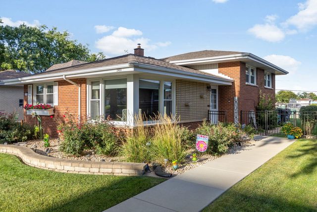 2401 Mayfair Avenue, Westchester, IL 60154