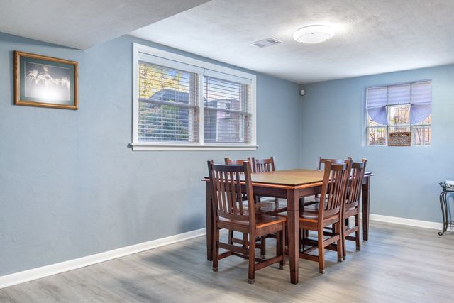 2401 Mayfair Avenue, Westchester, IL 60154