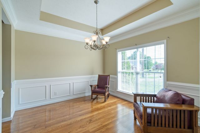 157 Lakepointe Rd, La Vergne, TN 37086