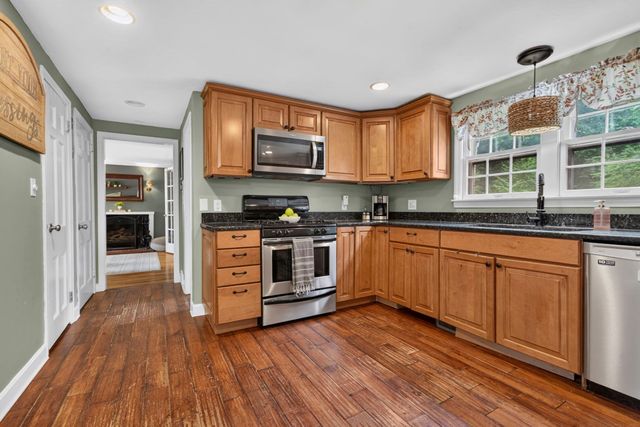 105 Main St, Newbury, MA 01922