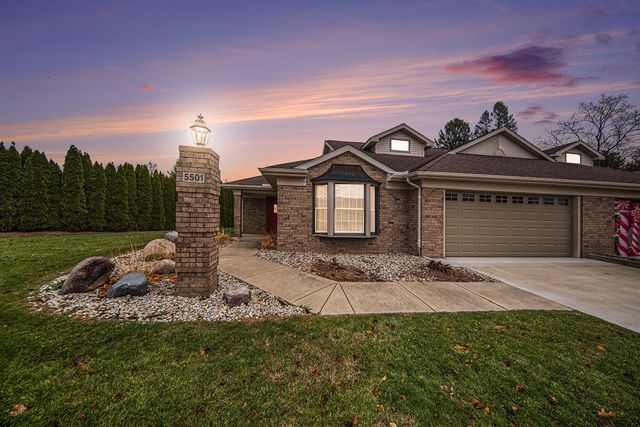 5501 Donavon Drive, Jackson, MI 49201