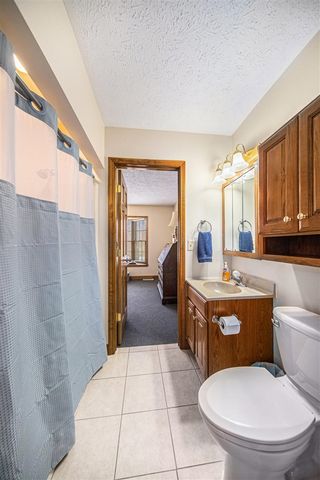 5501 Donavon Drive, Jackson, MI 49201