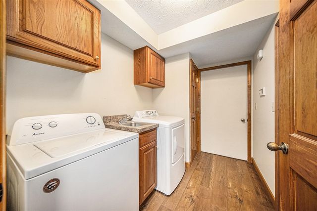 5501 Donavon Drive, Jackson, MI 49201