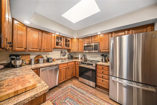 5501 Donavon Drive, Jackson, MI 49201