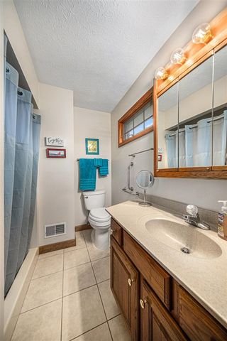 5501 Donavon Drive, Jackson, MI 49201