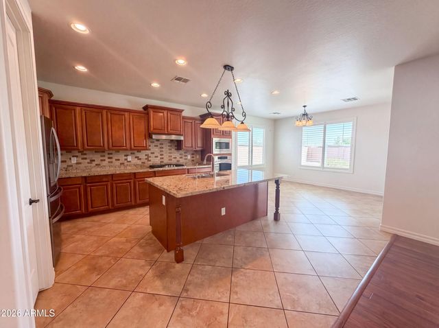 11 W CANYON Way, Chandler, AZ 85248