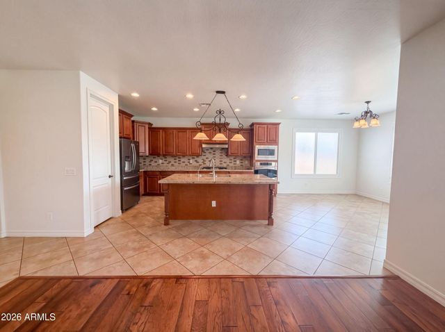 11 W CANYON Way, Chandler, AZ 85248