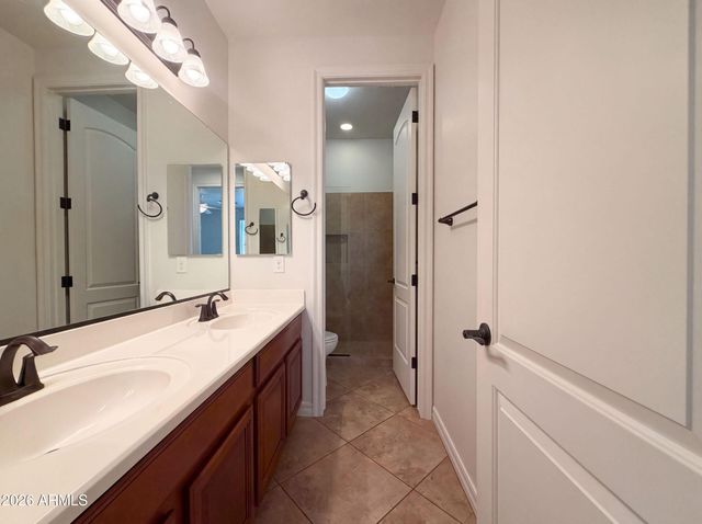 11 W CANYON Way, Chandler, AZ 85248
