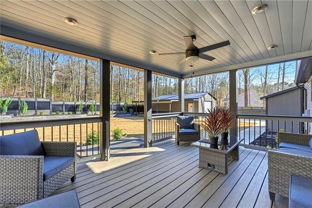 2610 Riverside Drive, Lexington, NC 27292