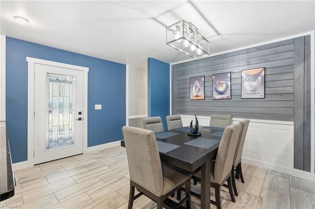 2610 Riverside Drive, Lexington, NC 27292