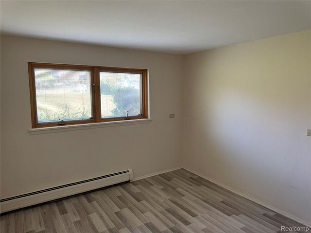 37502 Ladywood Street, Livonia, MI 48154