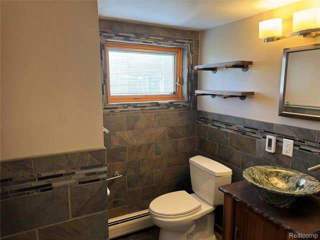 37502 Ladywood Street, Livonia, MI 48154