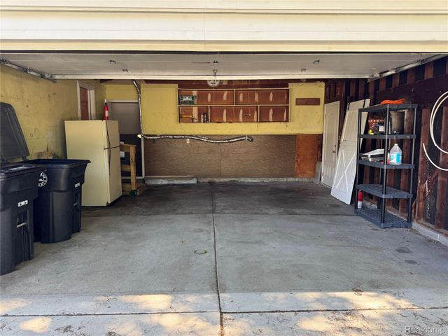 37502 Ladywood Street, Livonia, MI 48154