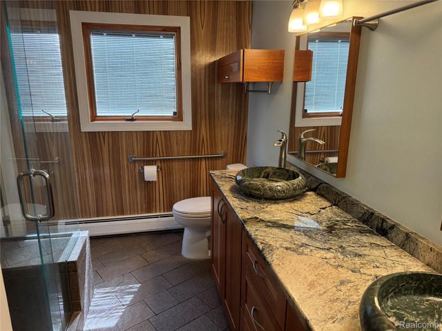 37502 Ladywood Street, Livonia, MI 48154