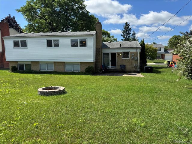 37502 Ladywood Street, Livonia, MI 48154