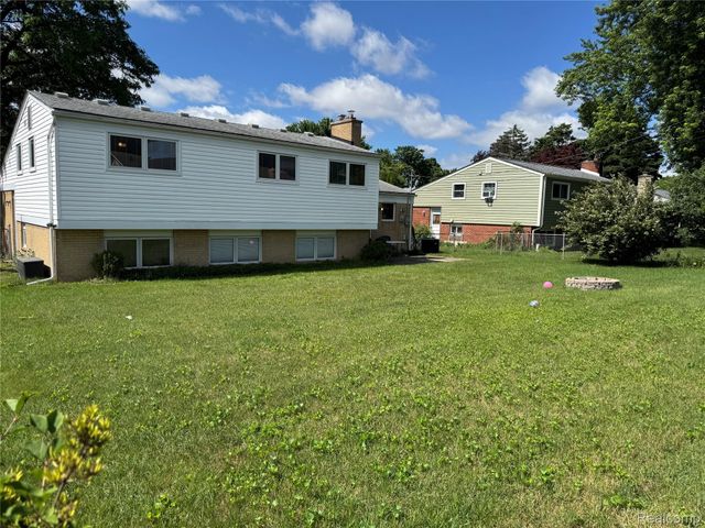 37502 Ladywood Street, Livonia, MI 48154