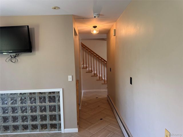 37502 Ladywood Street, Livonia, MI 48154