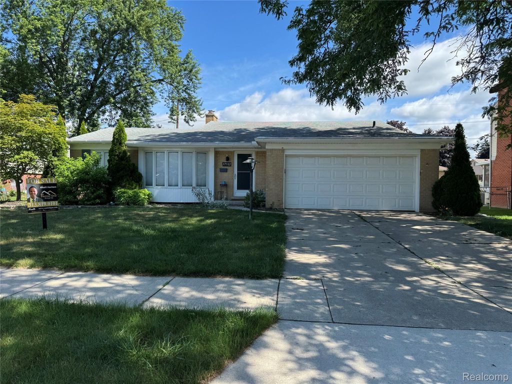 37502 Ladywood Street, Livonia, MI 48154