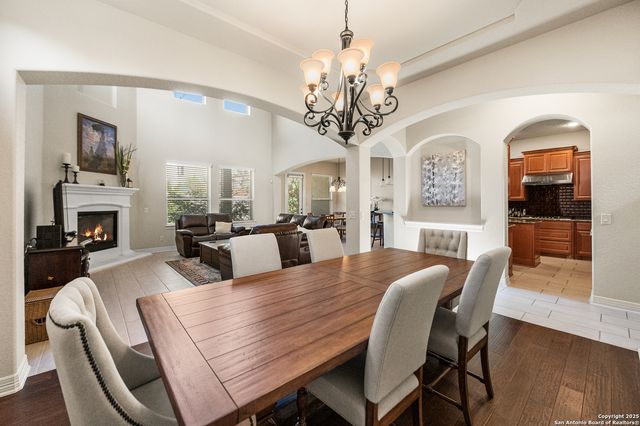 24510 Via Vizcaya, San Antonio, TX 78260