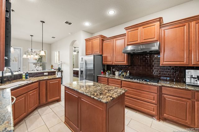 24510 Via Vizcaya, San Antonio, TX 78260