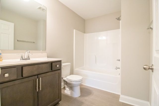 3043 Huntsman Dr, Gallatin, TN 37066