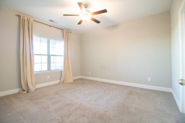 3043 Huntsman Dr, Gallatin, TN 37066