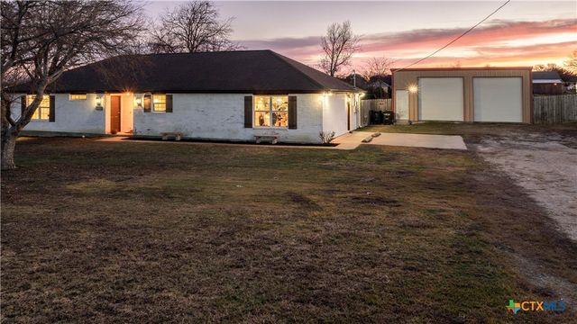 519 Pleasant View Road, Troy, TX 76579