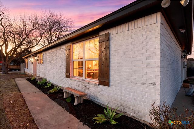 519 Pleasant View Road, Troy, TX 76579