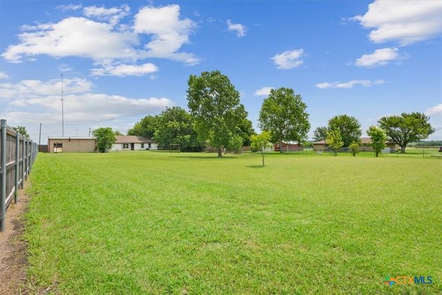 519 Pleasant View Road, Troy, TX 76579