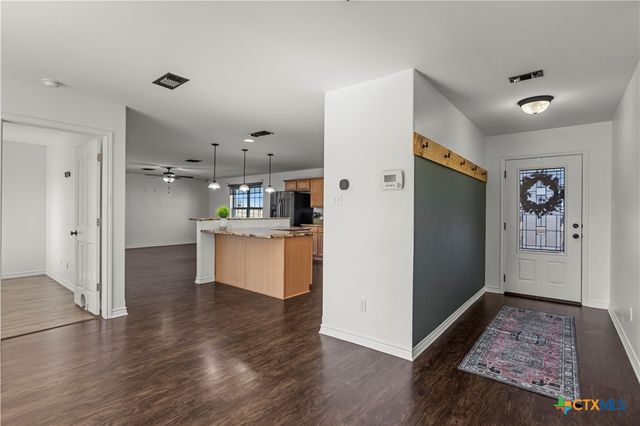 519 Pleasant View Road, Troy, TX 76579