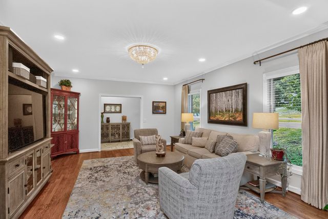 1234 Jefferson Davis Dr, Brentwood, TN 37027