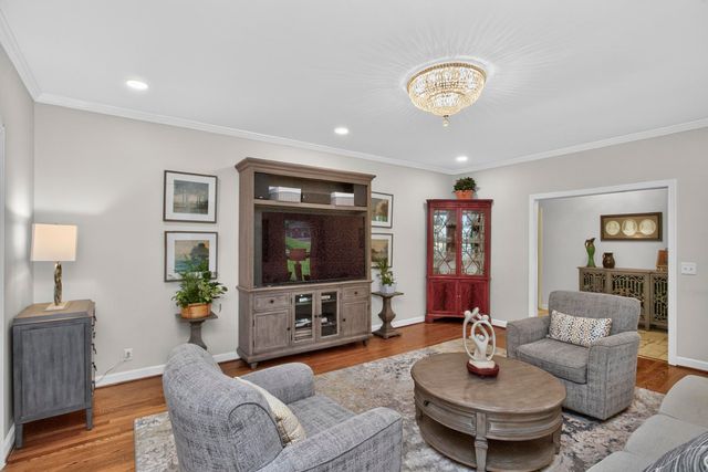 1234 Jefferson Davis Dr, Brentwood, TN 37027
