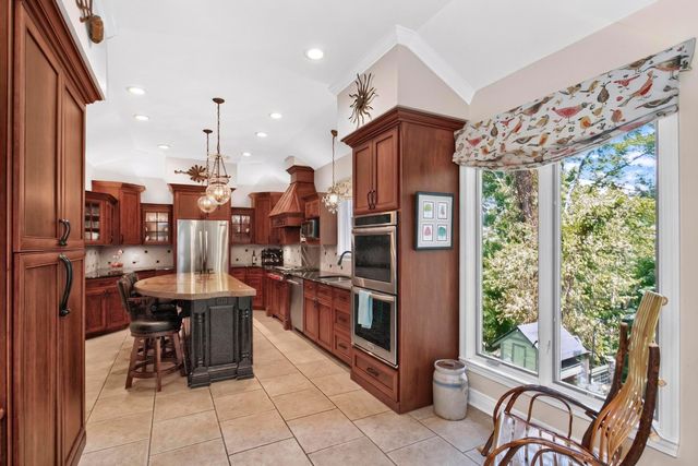 1234 Jefferson Davis Dr, Brentwood, TN 37027