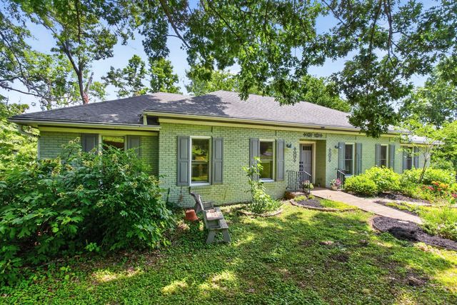 1234 Jefferson Davis Dr, Brentwood, TN 37027