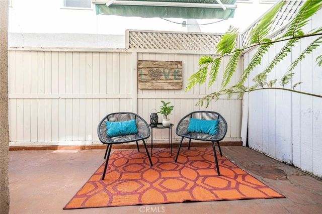 1604 2nd Street 1F, Long Beach, CA 90802