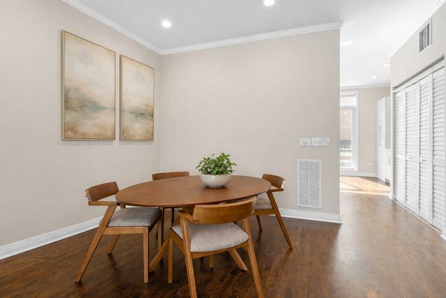 1738 S Indiana Avenue, Chicago, IL 60616