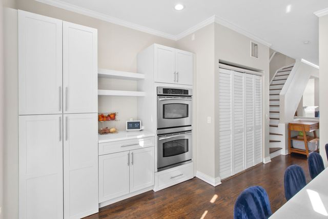 1738 S Indiana Avenue, Chicago, IL 60616